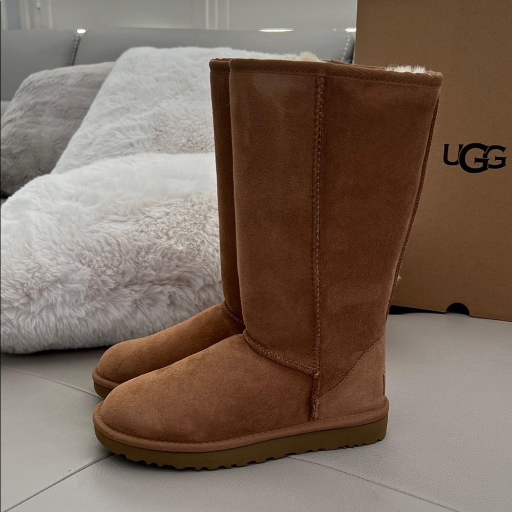 NWT - UGG Classic Tall II Boots - Chestnut🤎 - Picture 4 of 9